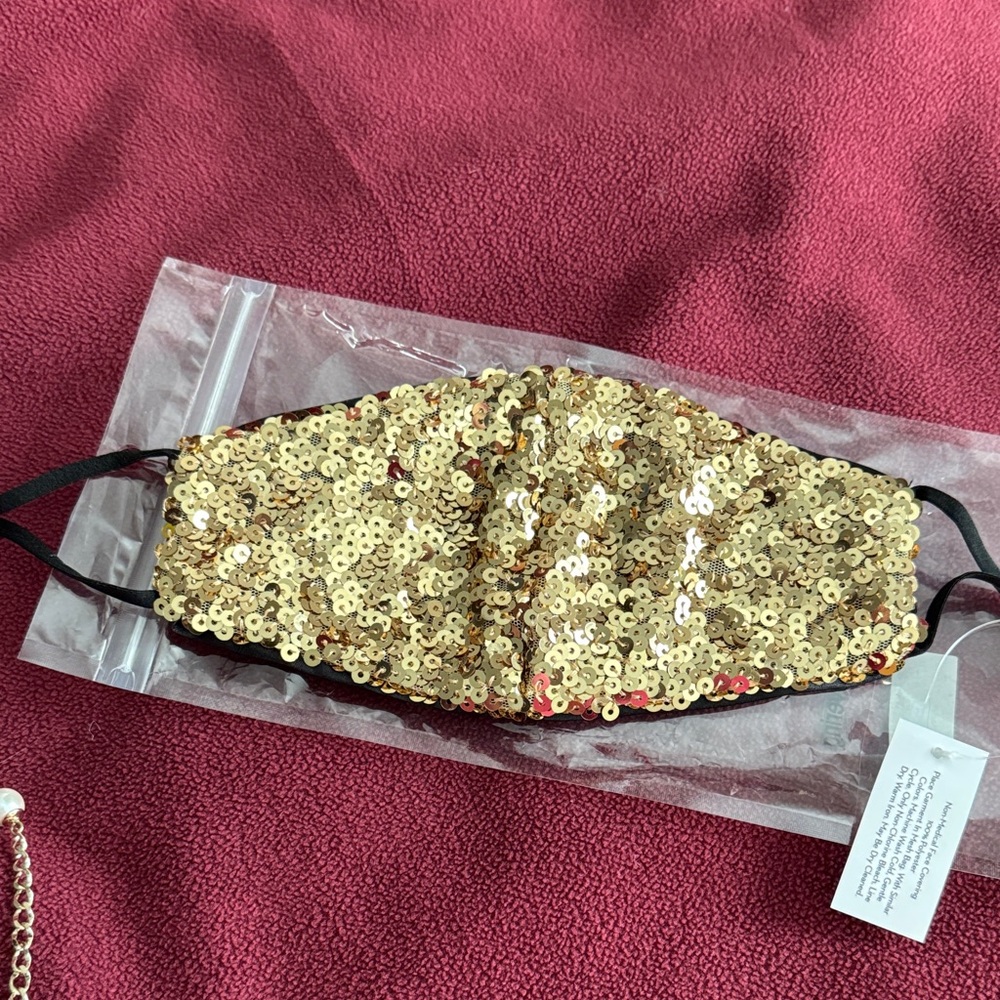 Gold Sequin Face Mask gold NWT